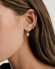 DÃ´me Figure Pearl Hoops-18k Gold Vermeil / Pearl