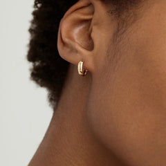 Single Bold Huggie Hoop-10k Yellow Gold